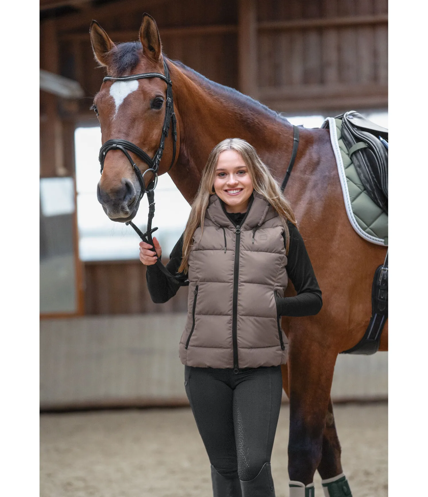 Gilet d'équitation matelassé à capuche Mira III