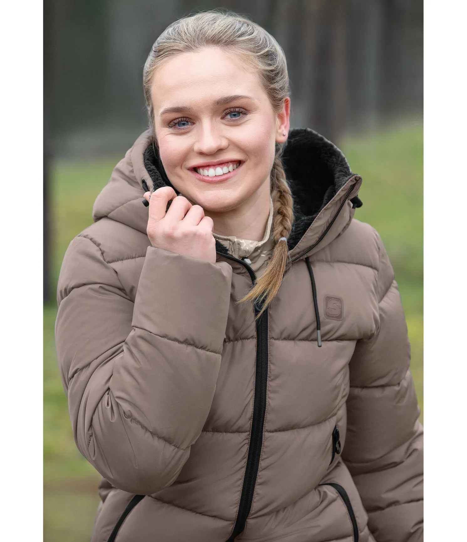 Veste d'équitation matelassée à capuche Leela II