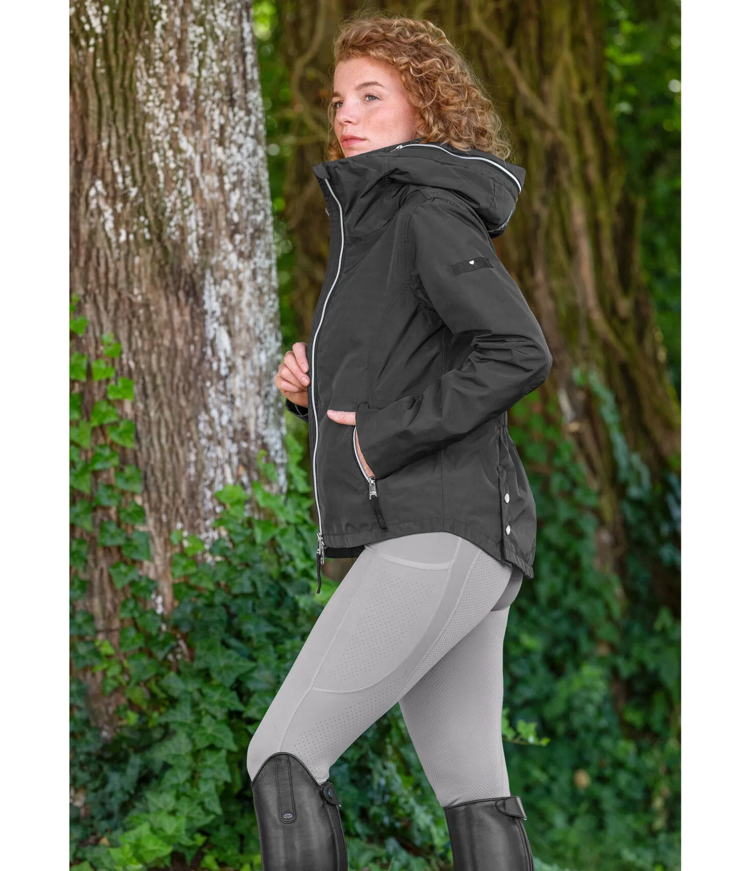 Veste d'équitation technique à capuche Hanne