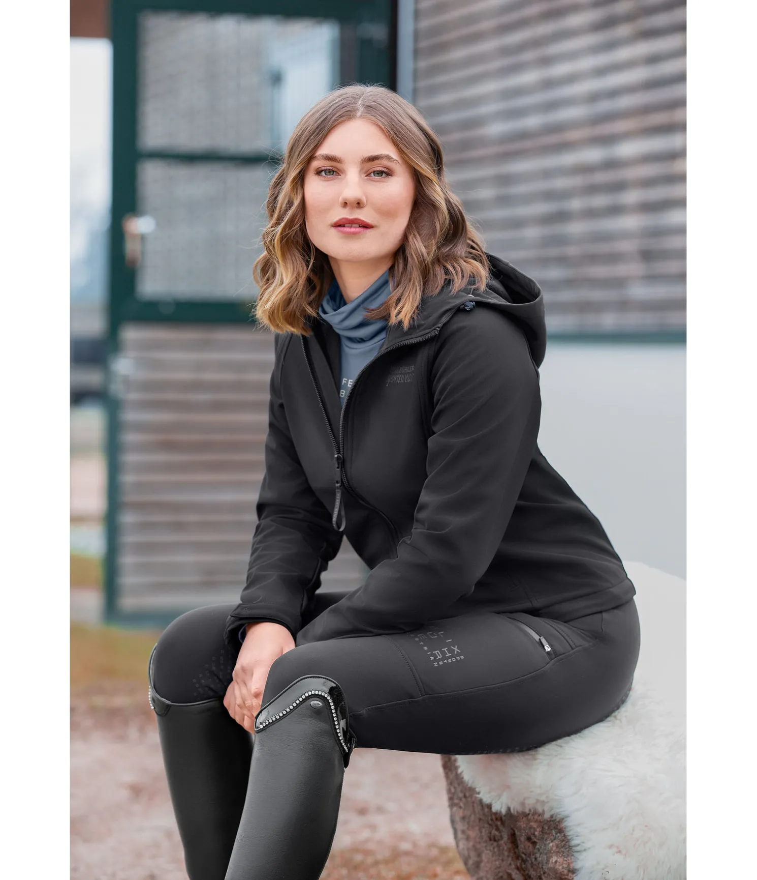 Veste softshell cropped à capuche Hanne